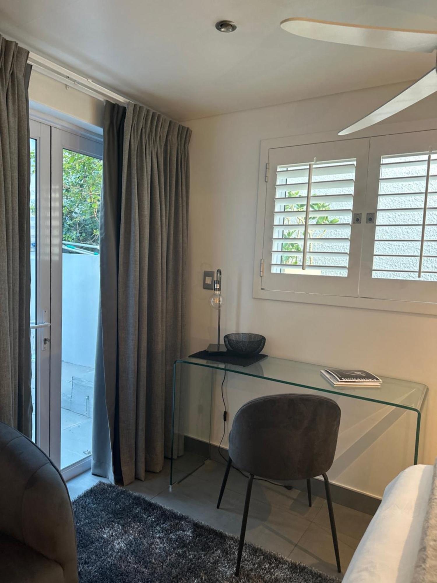 קייפטאון The Atlantic Donreal Guesthouse מראה חיצוני תמונה