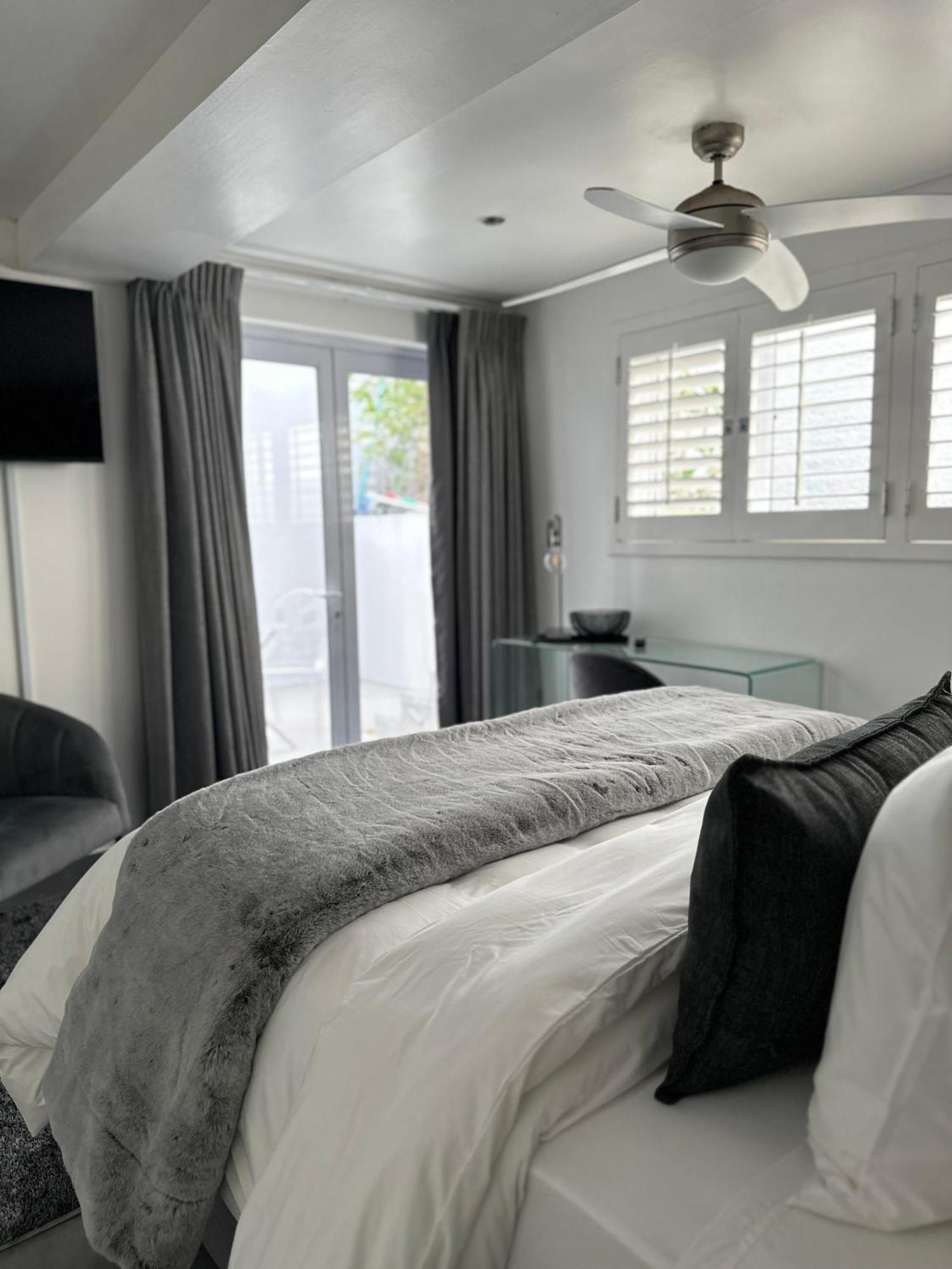קייפטאון The Atlantic Donreal Guesthouse מראה חיצוני תמונה